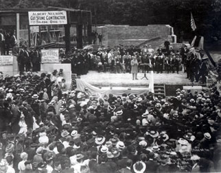 Laying the cornerstone of Alumni Memorial Hall, 1908