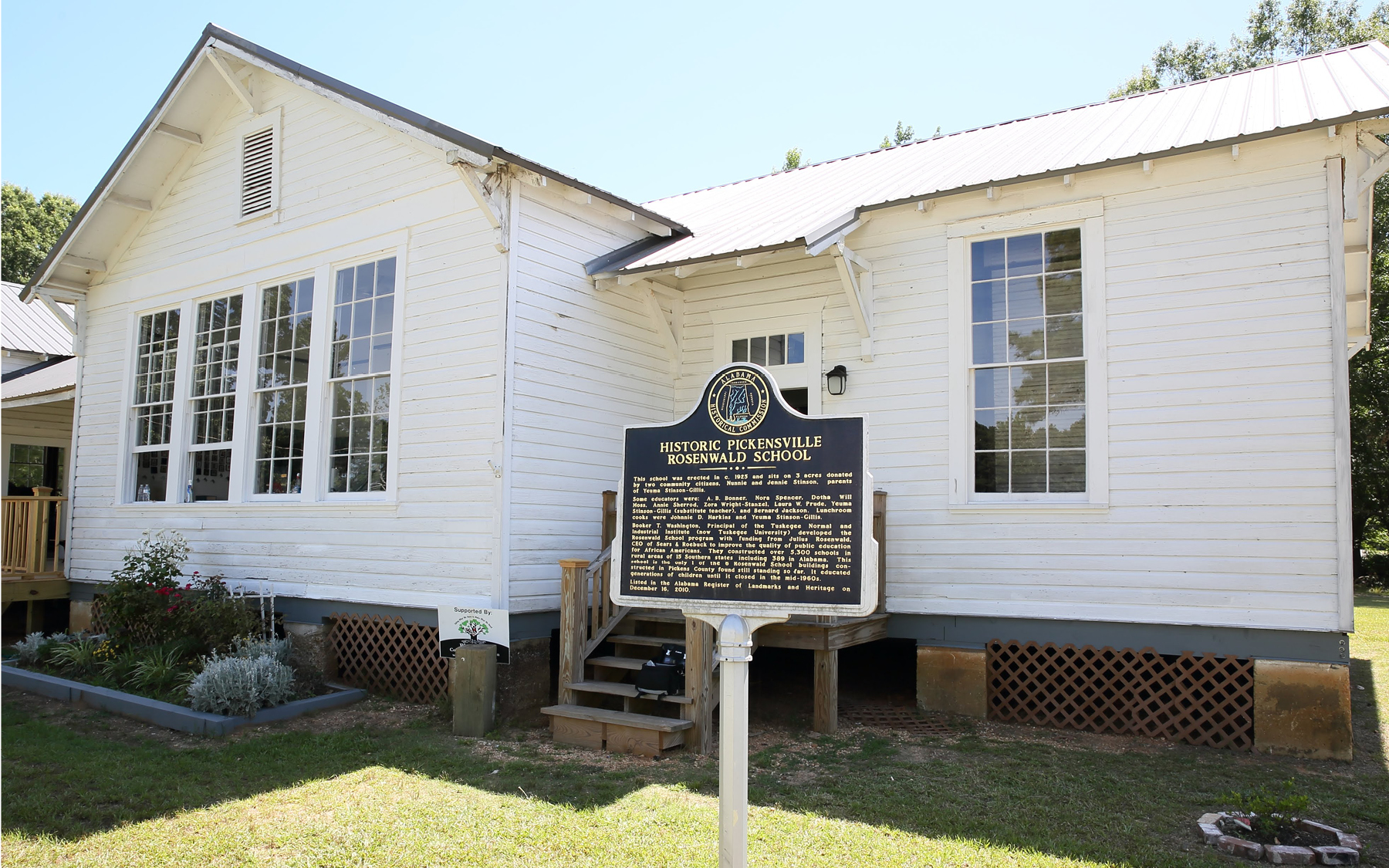 The Pickensville School in Pickens County, Alabama.